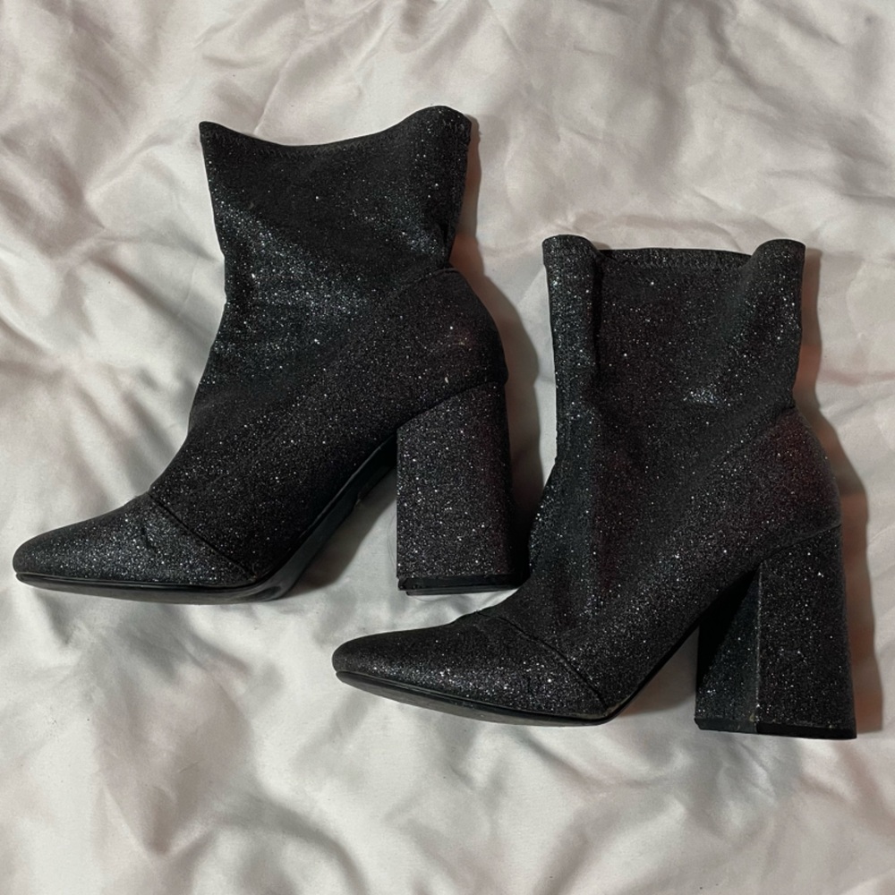 Elegant Black Glitter Ankle Boots